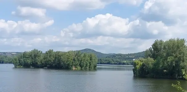 Pískovna Havraní ostrov