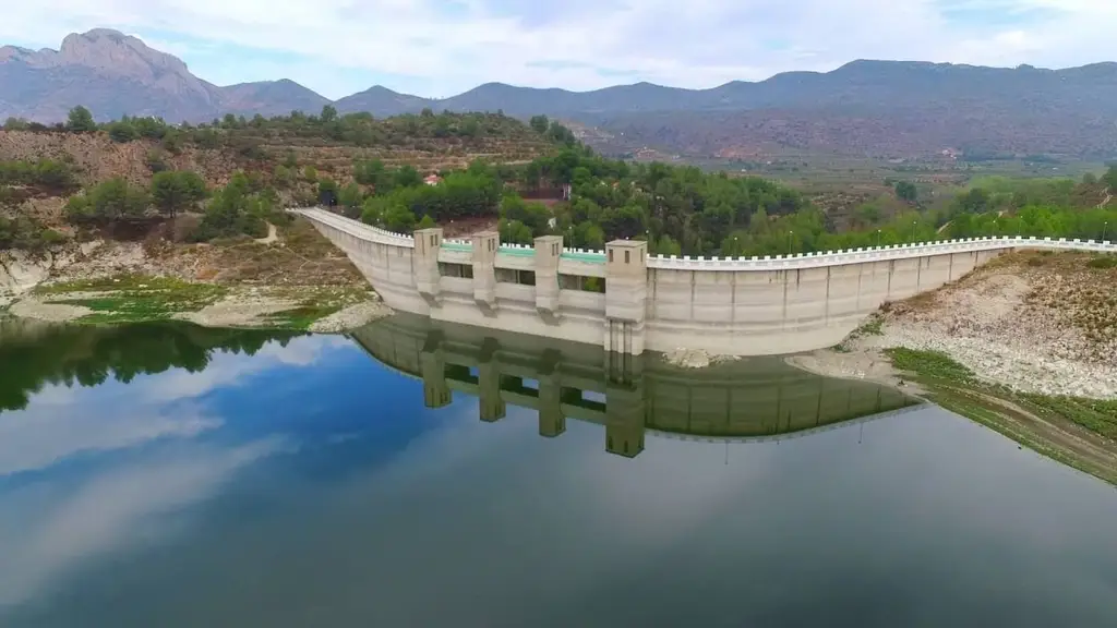 Embalse de Beniarrés