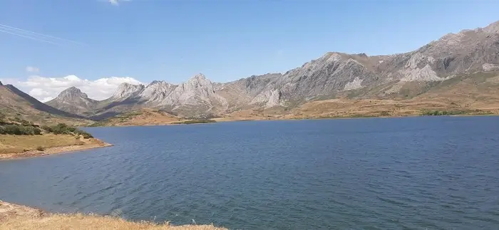Embalse de Casares de Arbas