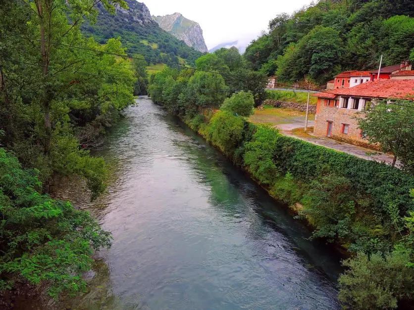 Refugio Arenas-Poncebos