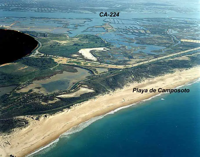 Playa de San Fernando: Camposoto y El castillo.