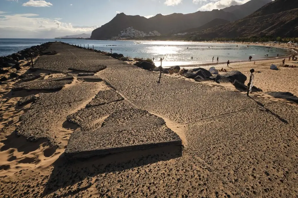 Espigón de Playa Las Teresitas (Tenerife)