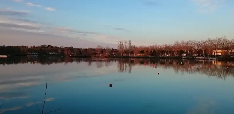 Grand lac de l'Isle Jourdain