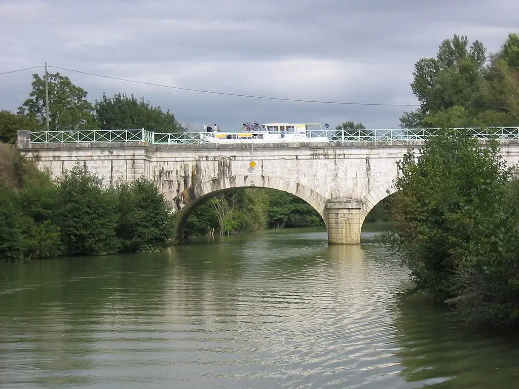 Canal Latéral à la Garonne