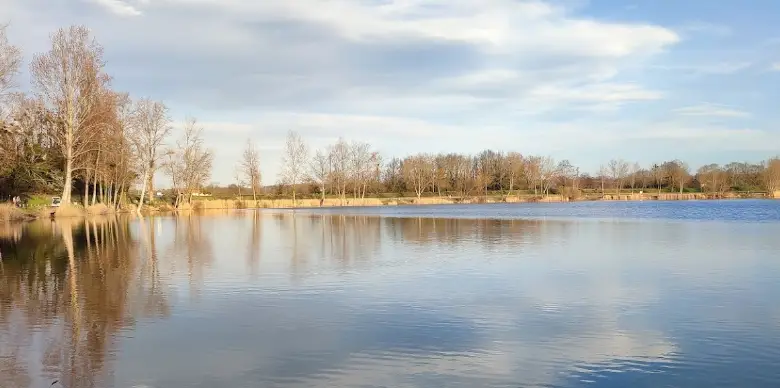 Lac aval de Bours-Bazet