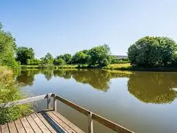 Plan d'eau du Bibrou à la Mothe-Achard