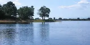 Le Lac de teppe rosse