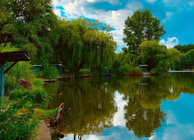 Pilisvörösvári bányatavak