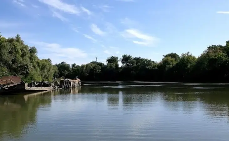 Szegedi-Tápéi Téli-kikötő (Mahart Tiszayacht kft.)