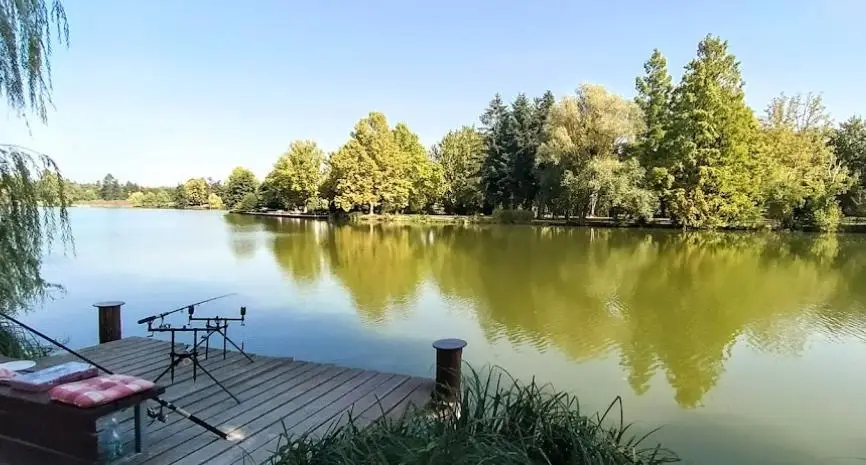 Szombathelyi Csónakázó- és Horgásztó