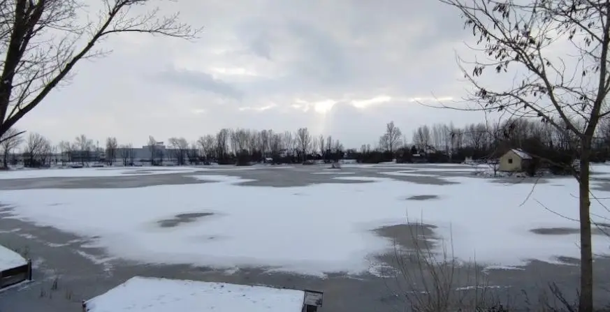 Veszkényi bányató