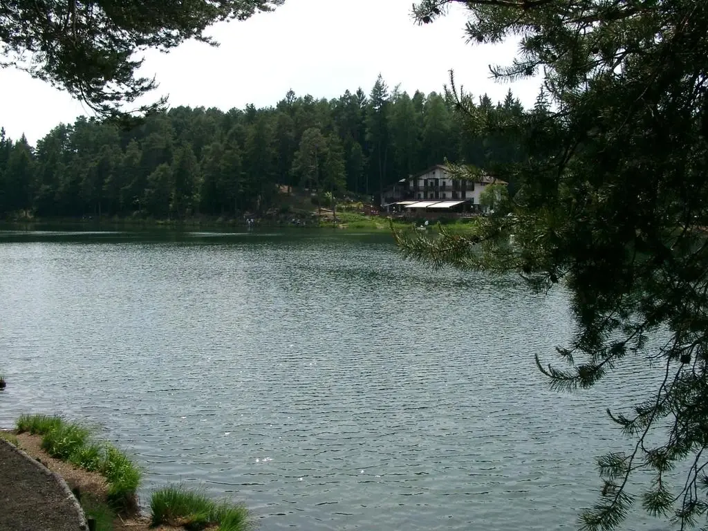 Lago di Santa Colomba