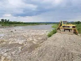 Matecznik przy progu piętrzącym dla MEW w Świniarsku