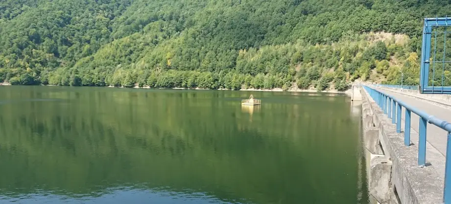 Lac baraj Gura Râului