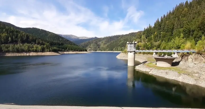 Lac acumulare Pecineagu