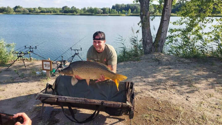 Bánya tavi horgászat Carp Centrum