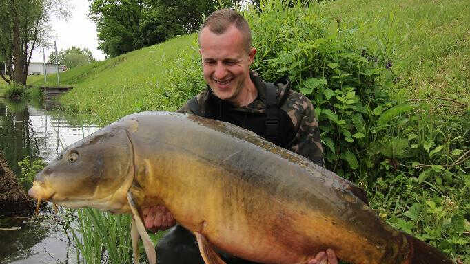 První záběr sezóny aneb kapr přes 70 lb (31,8 kg) ze čtvrté evropské země!