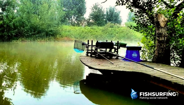 Float chairs and multi-function boxes are a specialty of this technique.