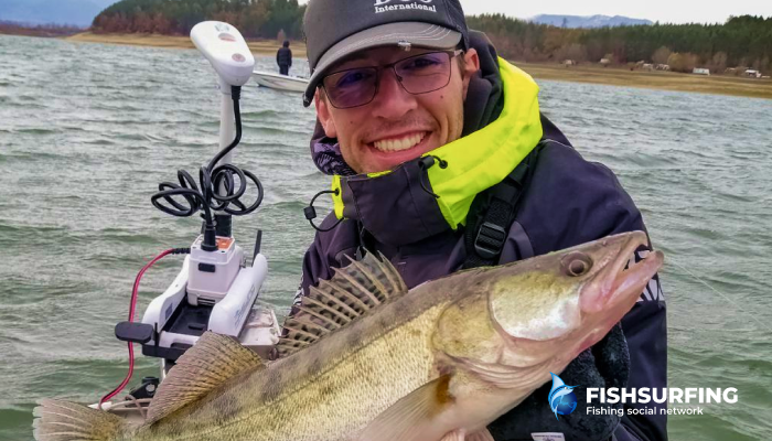 Race fishing involves all techniques, including trolling from a boat. In the photo, a pike, which definitely counts.
