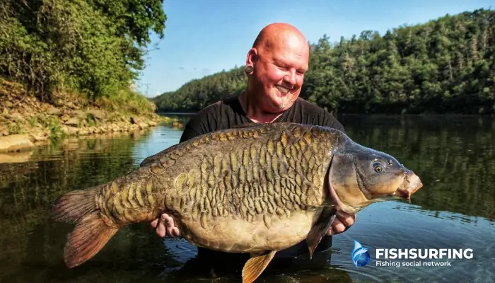 Roman often goes fishing alone. If you go out in a group, think of others who have come to the water to relax.