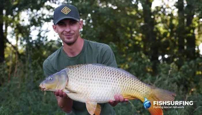 Feeder fishing on rivers and lakes is different.