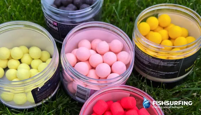 It's always worth carrying a selection of hookbaits in different sizes, colours, flavours and scents.
