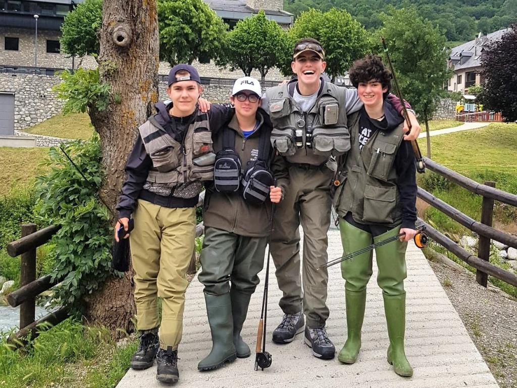 EQUIPO DE COMPETICIÓN