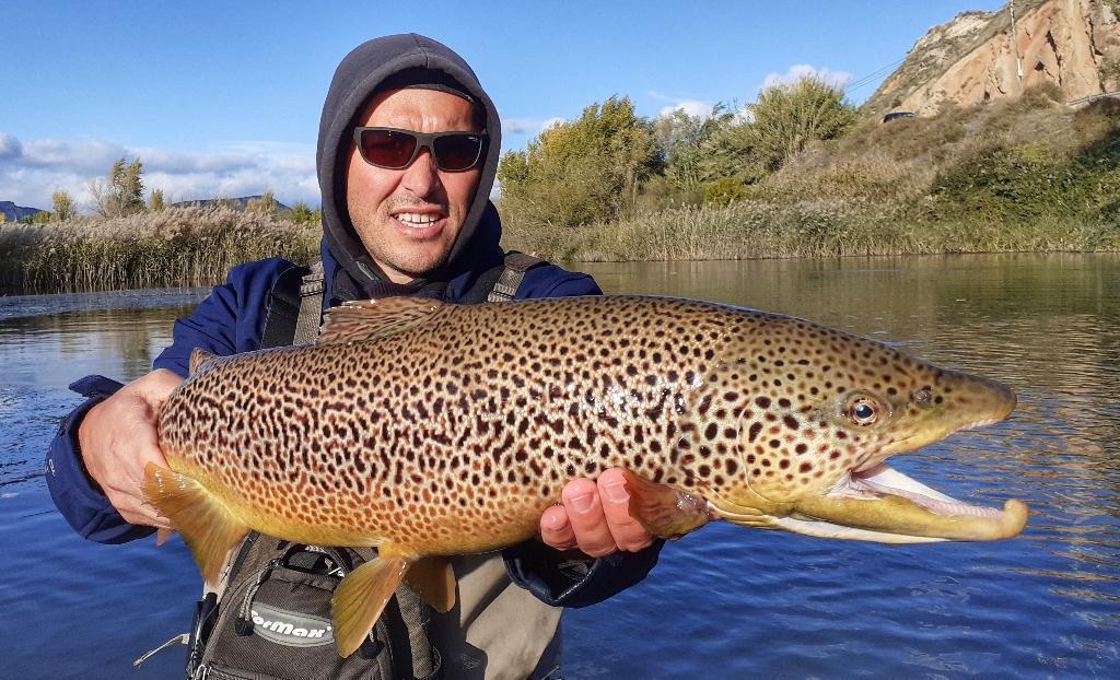 A talk with Milan, the monster fish catching guide 