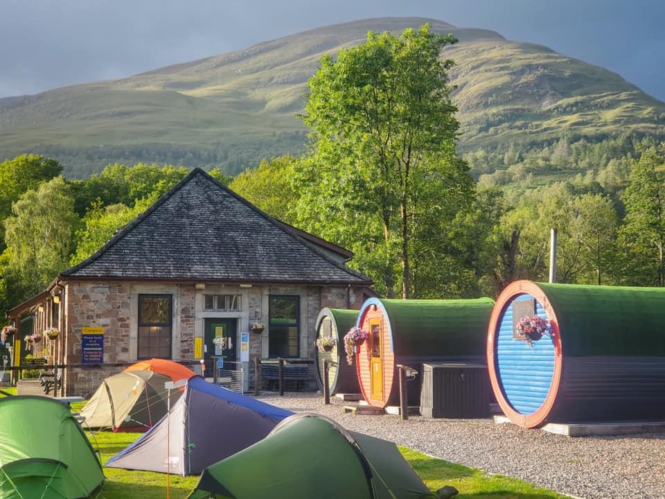 Blackwater Hostel, Glamping & Campsite