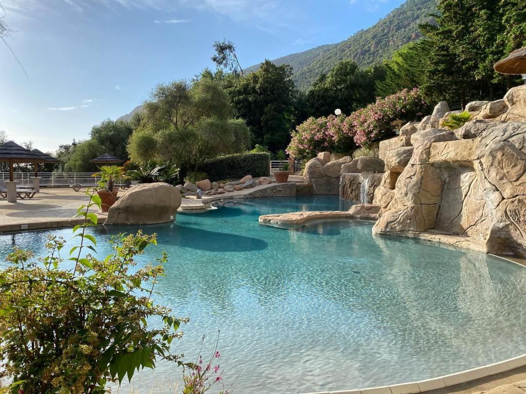 Camping les oliviers PORTO CORSE