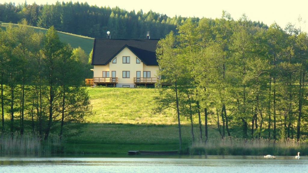 Apartamenty nad jeziorem