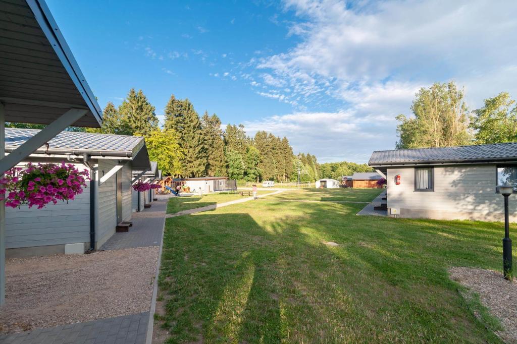 Domki nad Rozlewiskiem