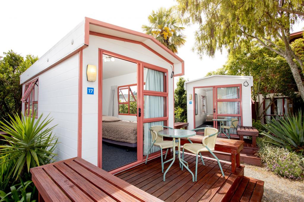 Nelson City Top 10 Holiday Park