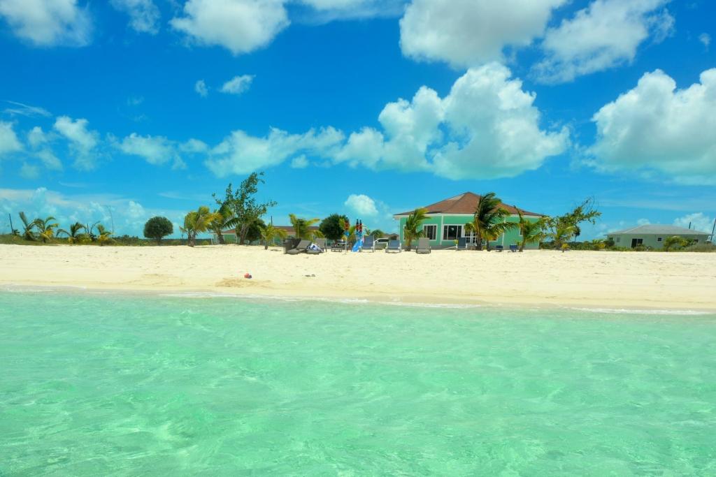 Crooked and Acklins trophy Lodge