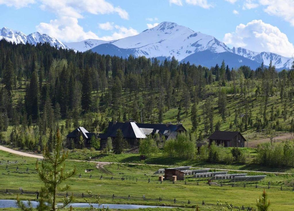 Devil's Thumb Ranch Resort & Spa