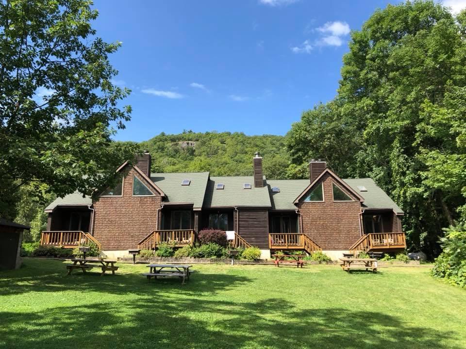 Northern Lake George Resort