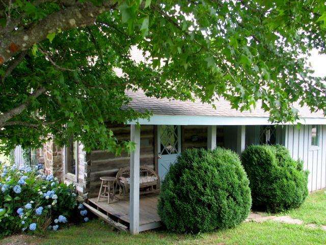 Mulberry Mountain Lodging & Events