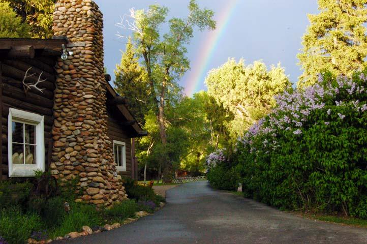 Bar Lazy J Guest Ranch