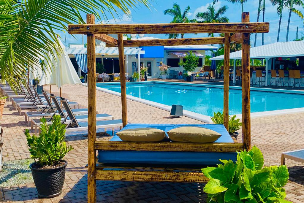 Skipjack Resort & Marina
