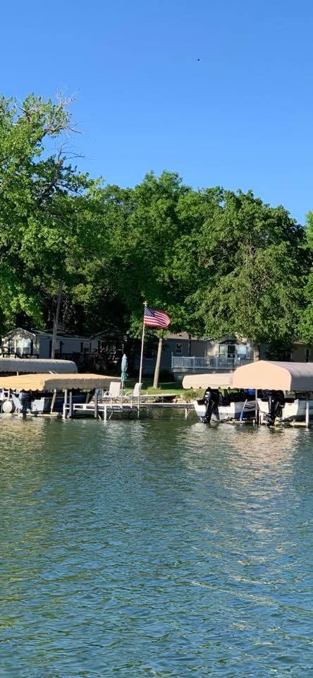 Ten Mile Lake Resort