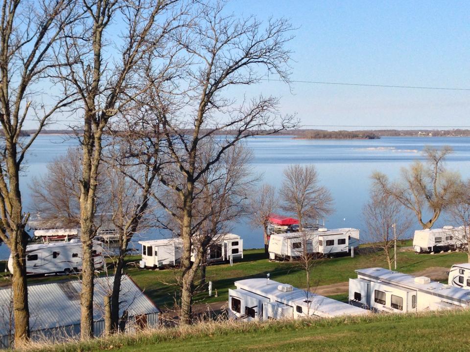 Lake Lizzie Shores Resort