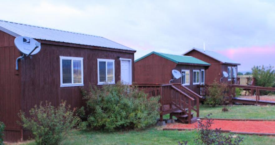 Bighorn River View Lodge and Cabins