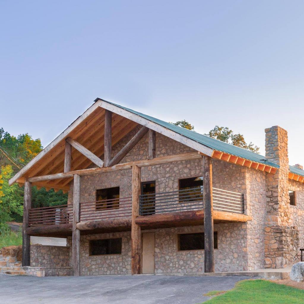 Deer Creek Lodge