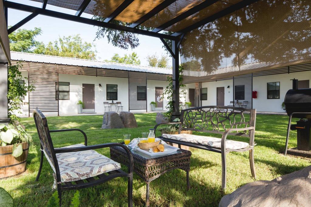 Hotel Flora and Fauna