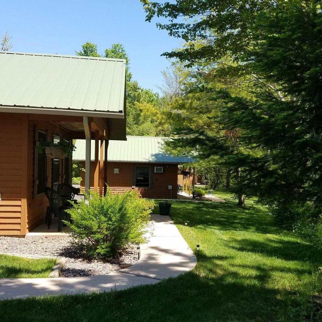 Woodside Cottages of Bayfield