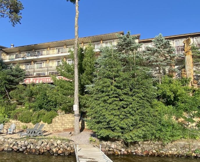 Cliffside Resort & Suites