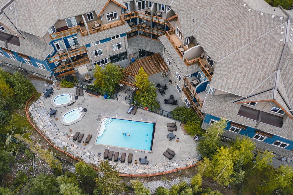 Blackstone Mountain Lodge