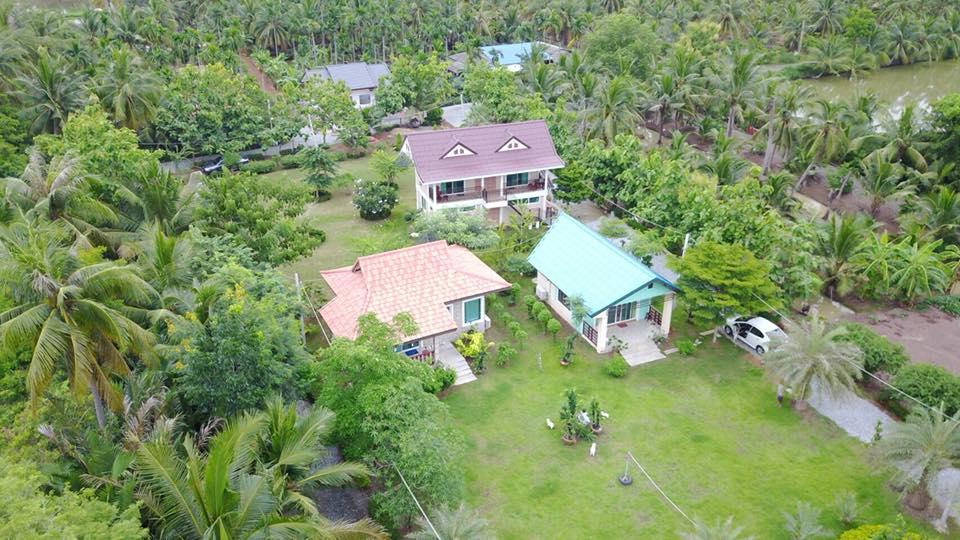 สวนริมน้ำบางปะกง รีสอร์ท