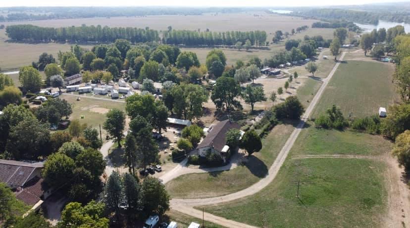 Camping Aux Rives du Soleil