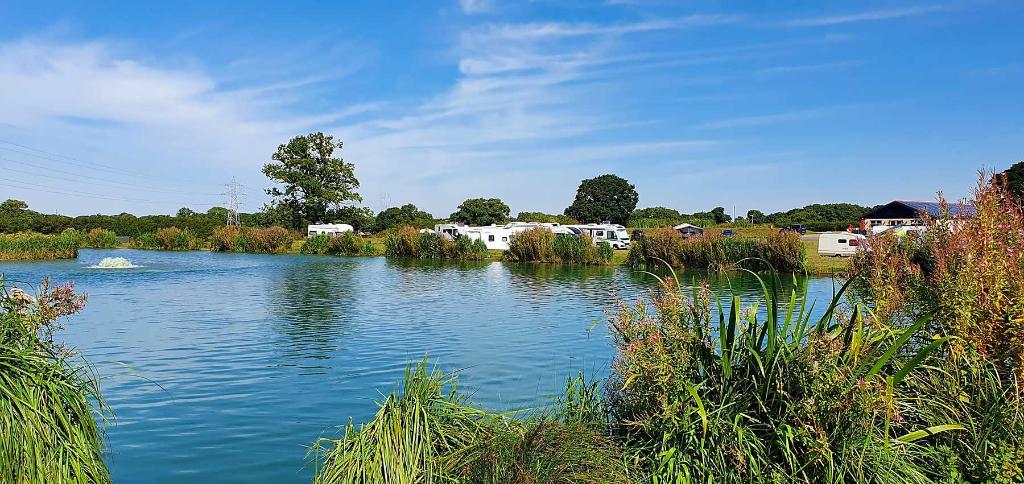 Stamford Way Fisheries and Camping